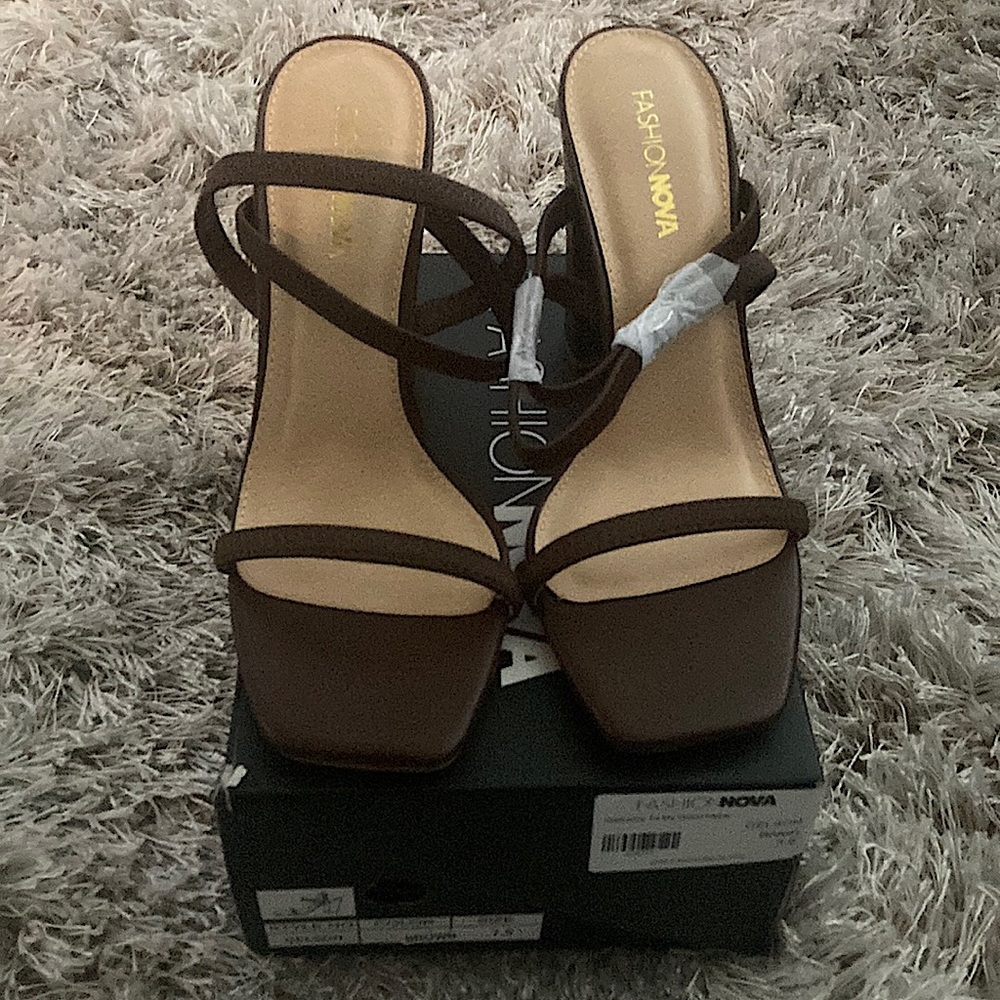 Gelson Brown heels